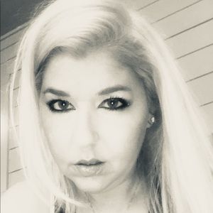 Meet your Posher, Christi